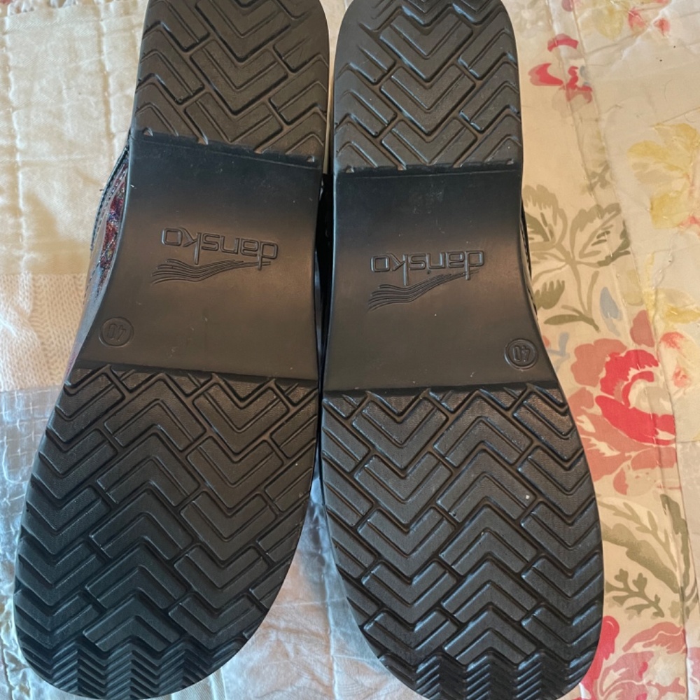 Dansko Size 40 - image 4